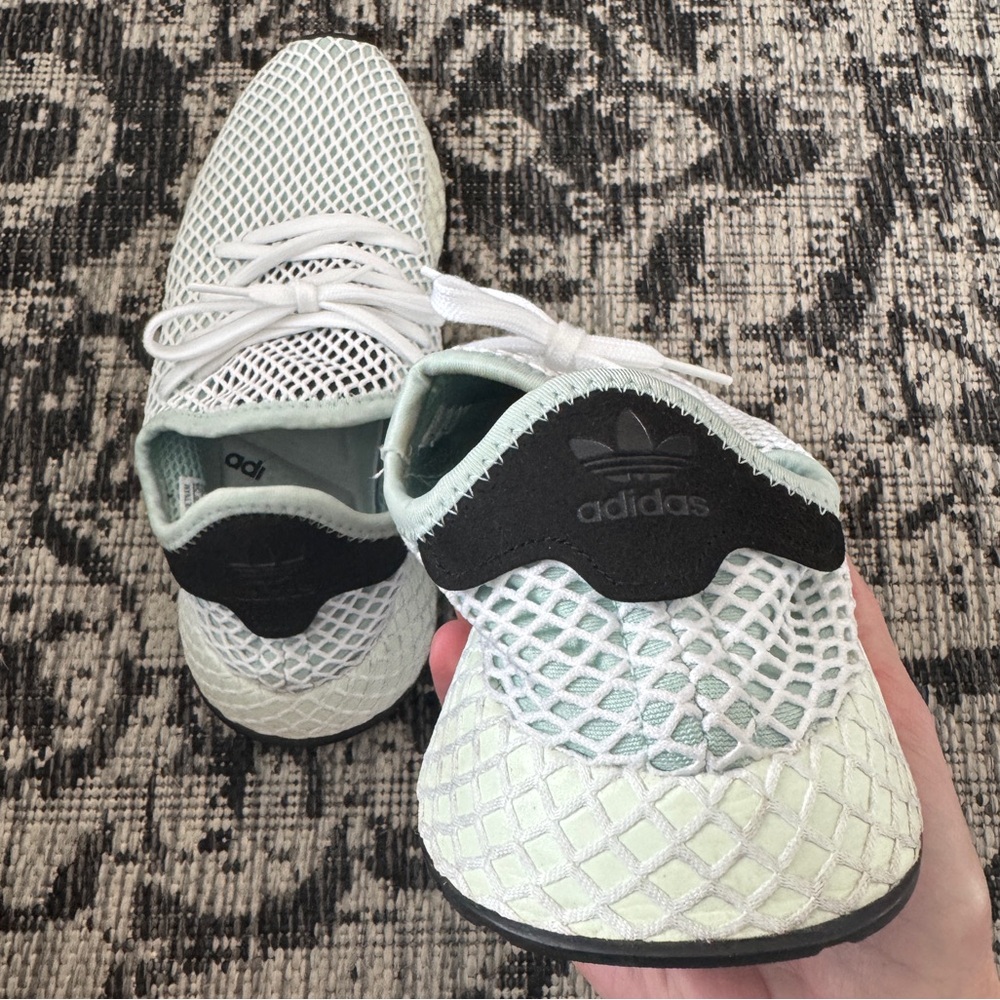 Adidas Deerupt Sneakers - Women